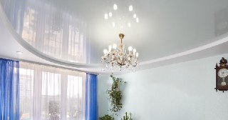 Глянцевый потолок Черняховск, цена от 4548 руб.